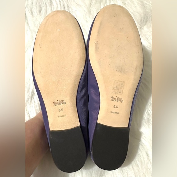 Coach Ladies Velvet Loafers Silver Chain Accent Dark Lavender Size 6.5 NWOB - Picture 10 of 14